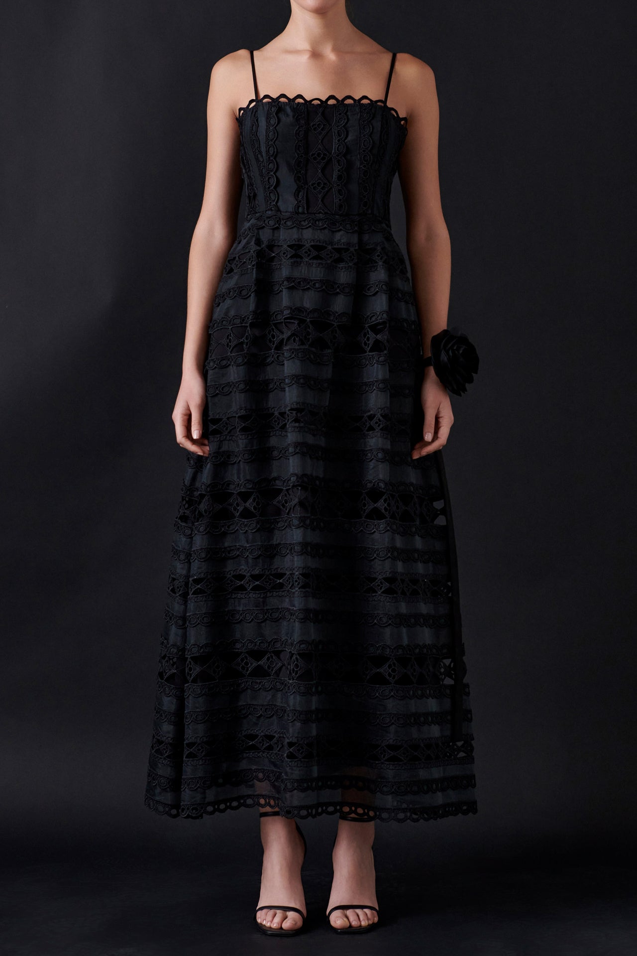 Luna – Lace Maxi Dress