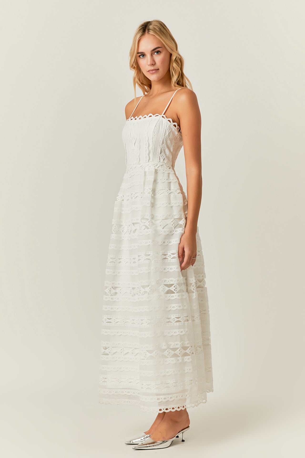 Luna – Lace Maxi Dress