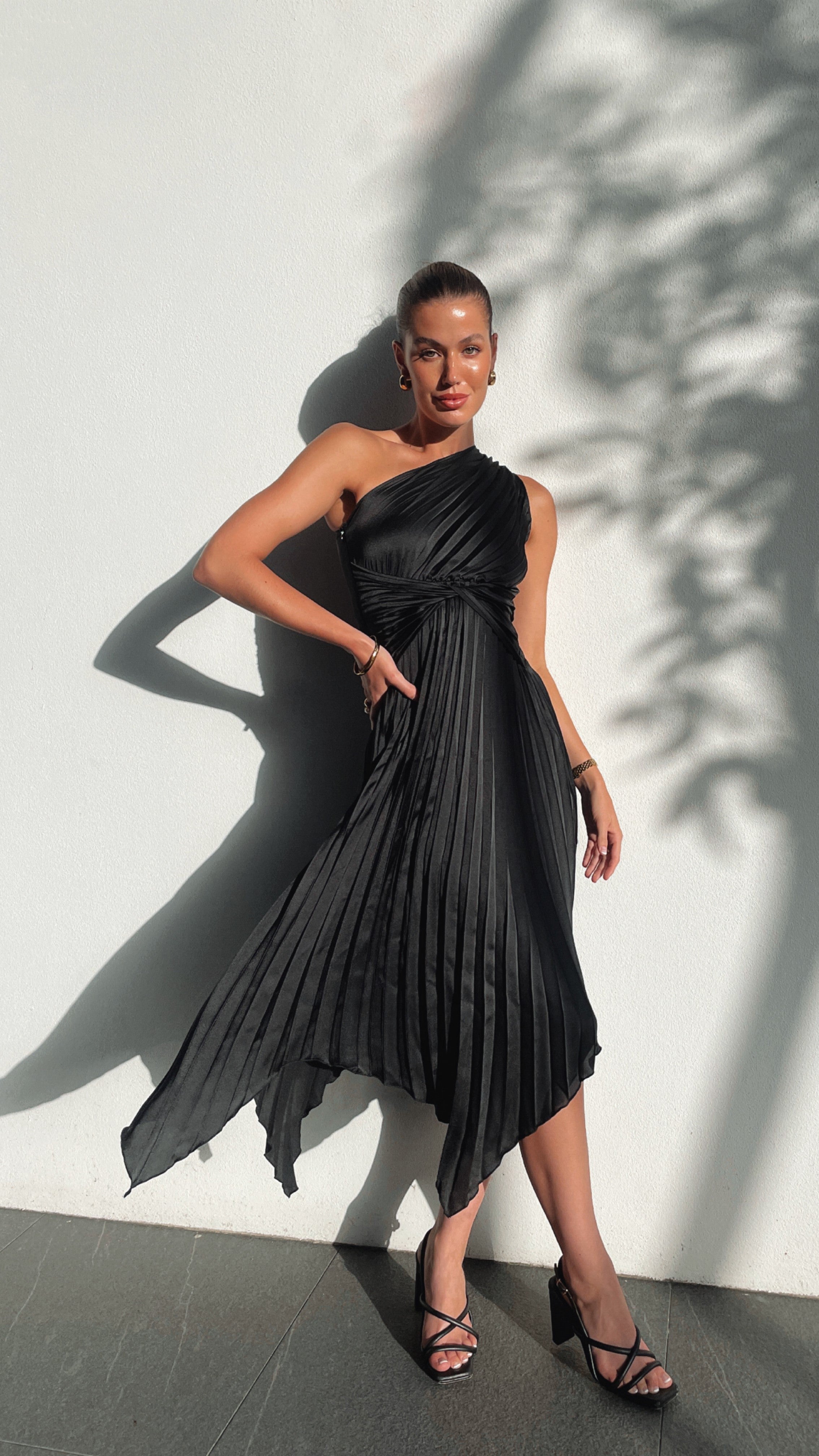 Cali  Midi Dress - Black